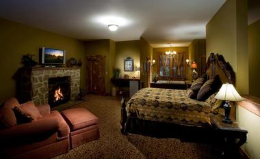 Rooms & Suites at The Inn at Leola Village