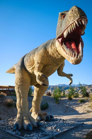 Day Trips Near Me: The Cabazon Dinosaurs (1 hour 35 min)