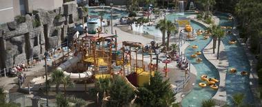 Family Resorts in South Carolina: Sand Dunes Resort and Spa