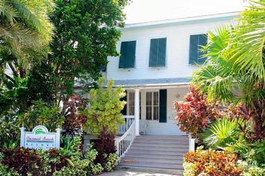 Hotels in the Florida Keys: Coconut Beach Resort
