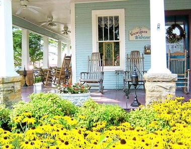 Wildflower Bed and Breakfast On the Square