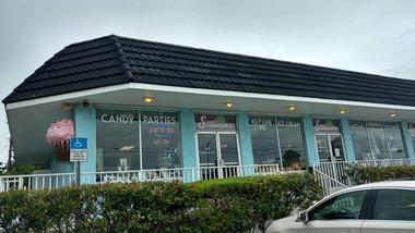 Things to Do in Marathon, Florida Keys: Sweet Savannah's Bake Shop