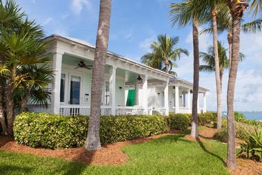 Cottage Vacation Near Me: Sunset Key Cottages in Florida