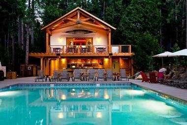 Evergreen Lodge in Yosemite - 3 hours 20 minutes East of San Francisco