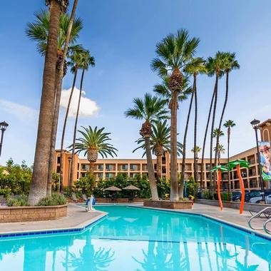 Anaheim - Grand Legacy at the Park, a California Vacation Idea for Families