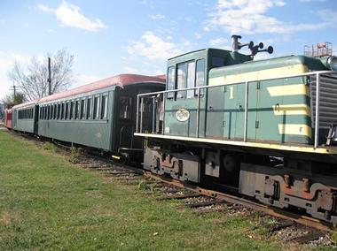 Maine Narrow Gauge Railroad Company and Museum