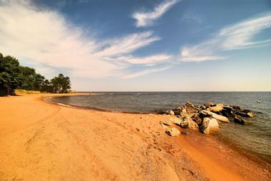 Beaches Near Washington, DC: Sandy Point State Park