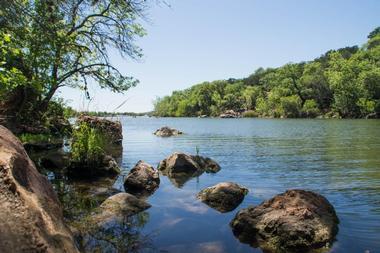 Family Weekend Getaways in Texas: Inks Lake State Park