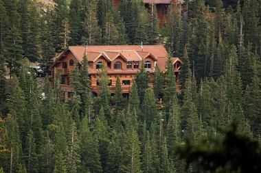 The Silver Lake Lodge - One hour drive from Denver