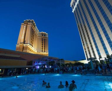 Best Pools in Vegas: The Venetian