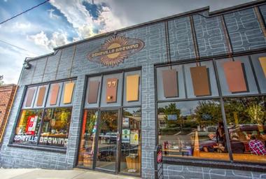 Asheville Pizza and Brewing