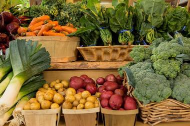 Things to Do in Eau Claire, Wisconsin: Downtown Farmers Market